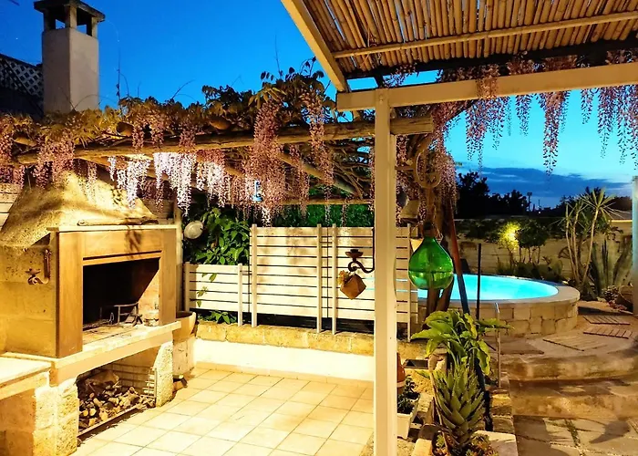 Anna Polignano 滨海波利尼亚诺